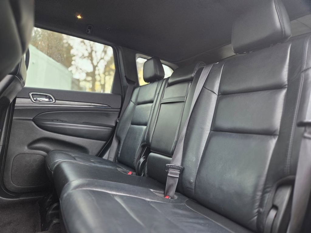 Used 2018 Jeep Grand Cherokee Limited image 23