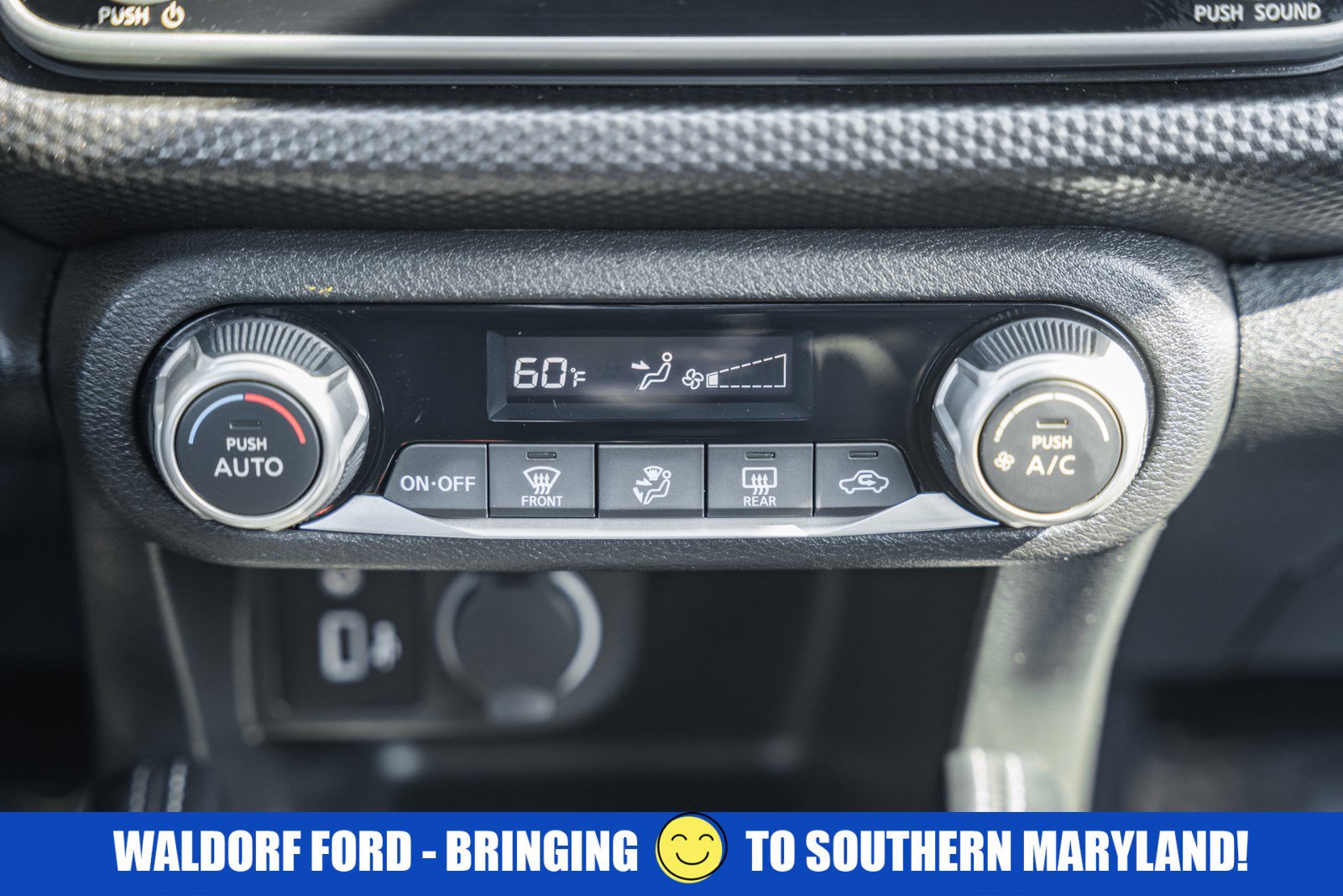 Used 2019 Nissan Kicks SV image 22