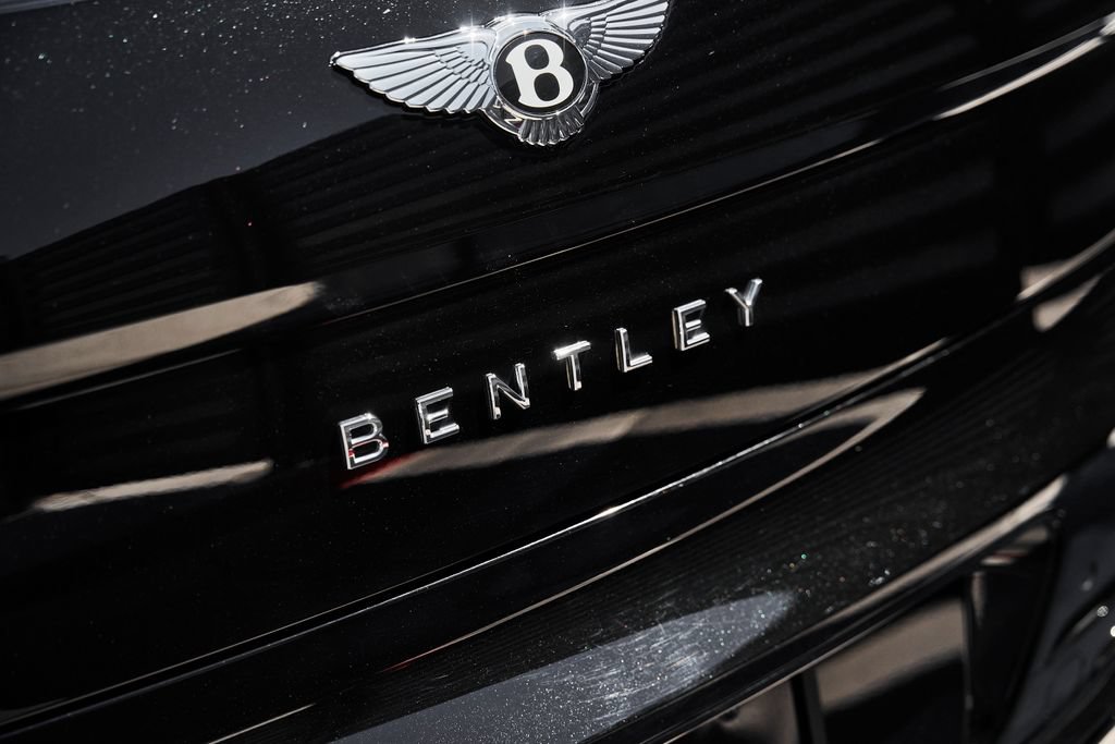 Used 2024 Bentley Flying Spur V8 AWD/4WD image 12