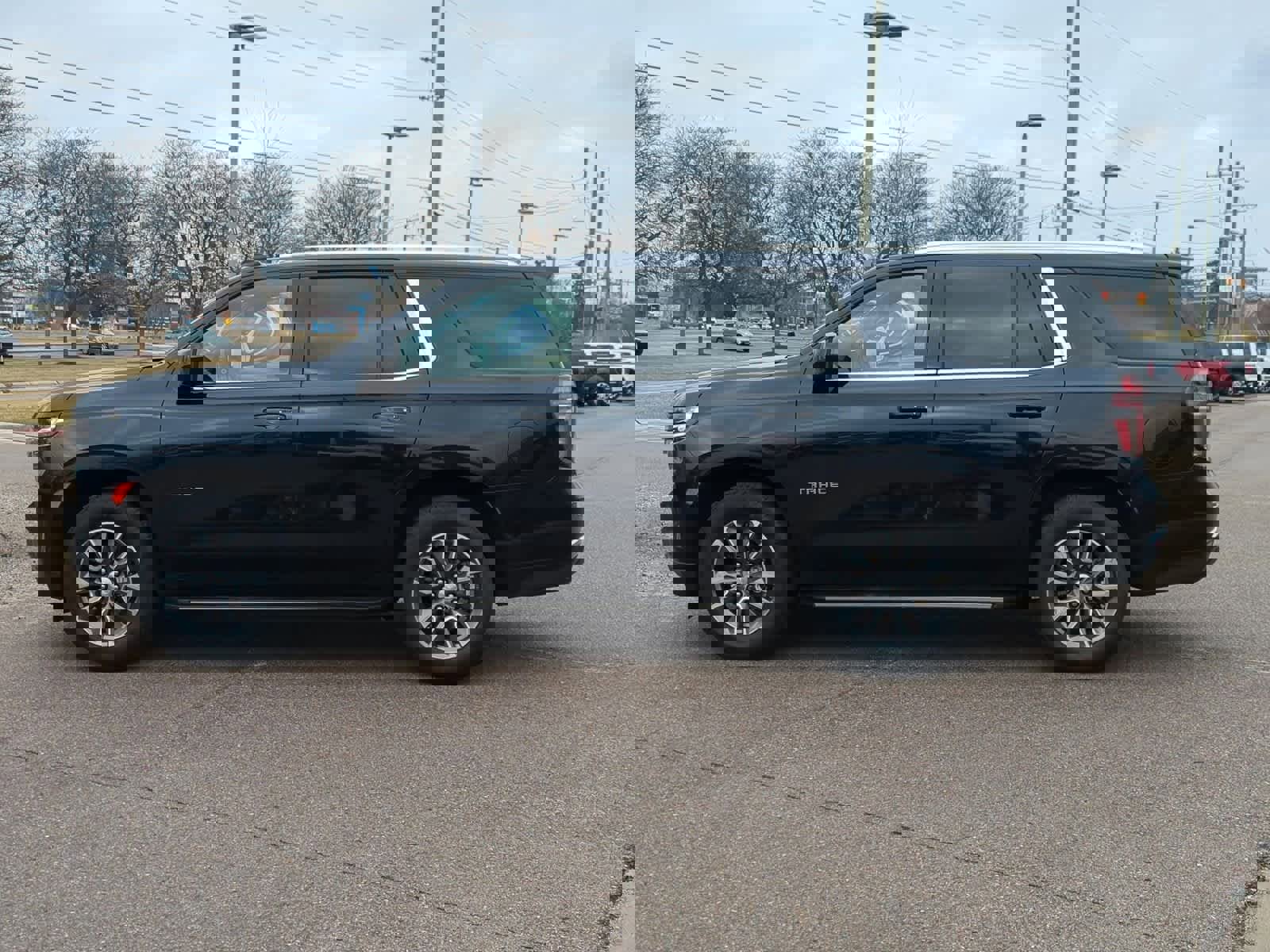 Used 2023 Chevrolet Tahoe LT w/ Max Trailering Package image 5