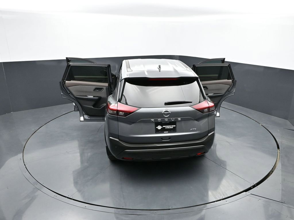 Used 2021 Nissan Rogue S AWD/4WD image 30