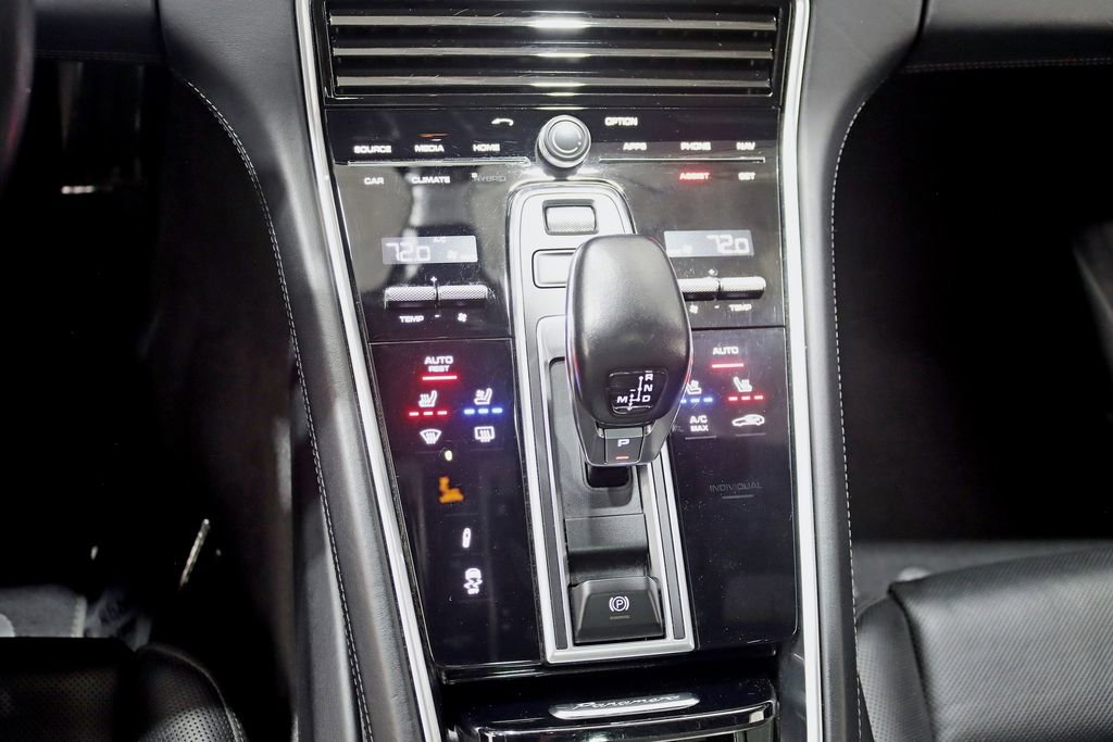 Used 2020 Porsche Panamera GTS AWD/4WD image 27