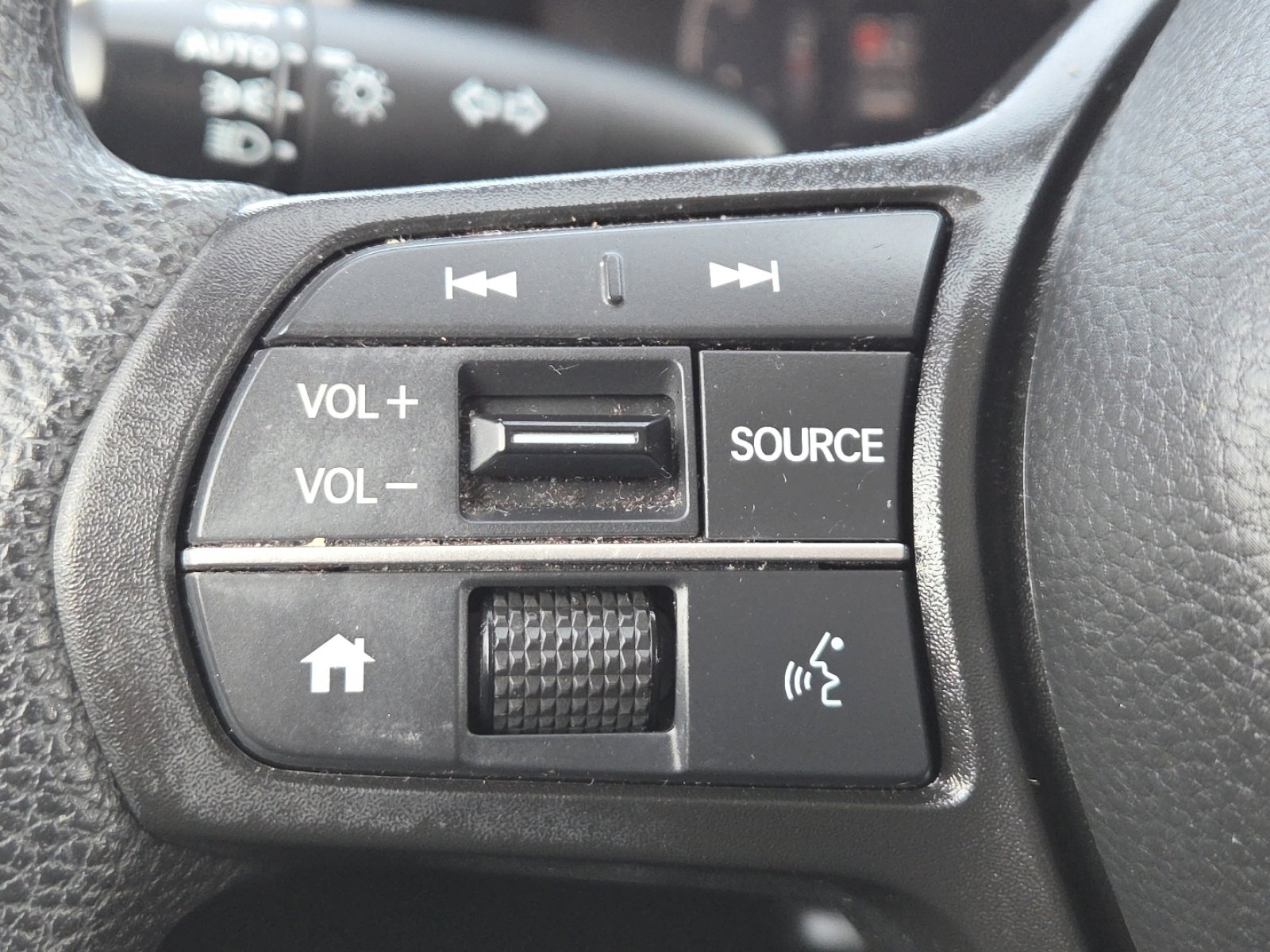 Used 2023 Honda HR-V LX image 31