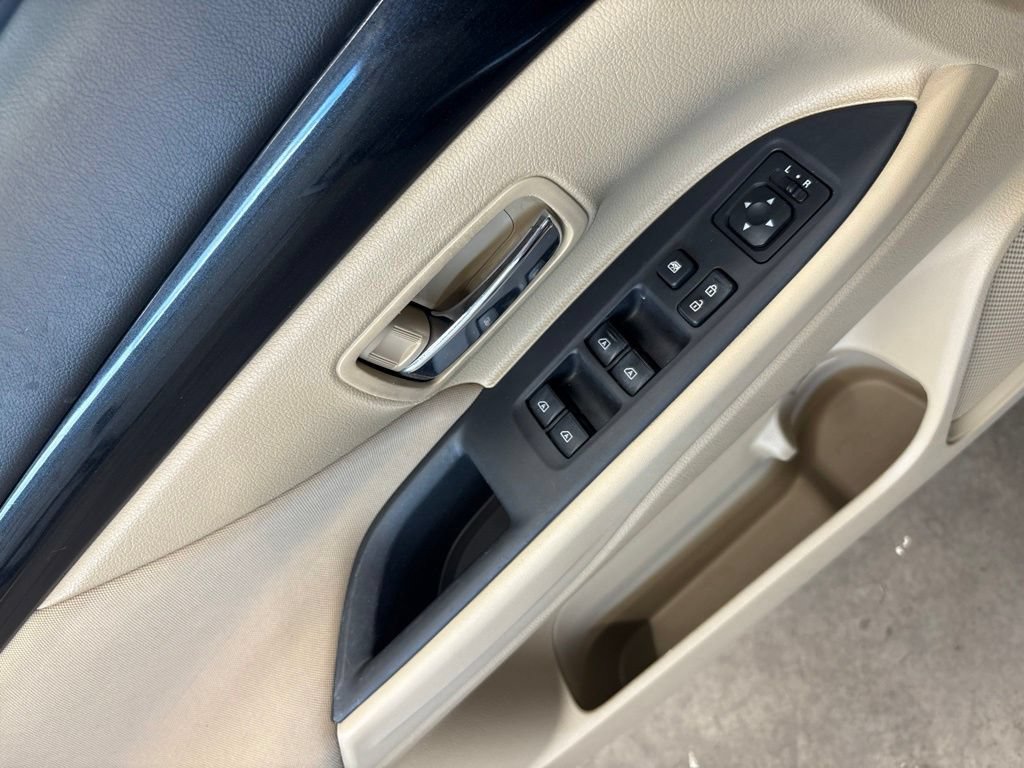 Used 2019 Mitsubishi Outlander SE AWD/4WD image 19