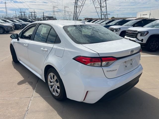 Used 2024 Toyota Corolla LE FWD image 3