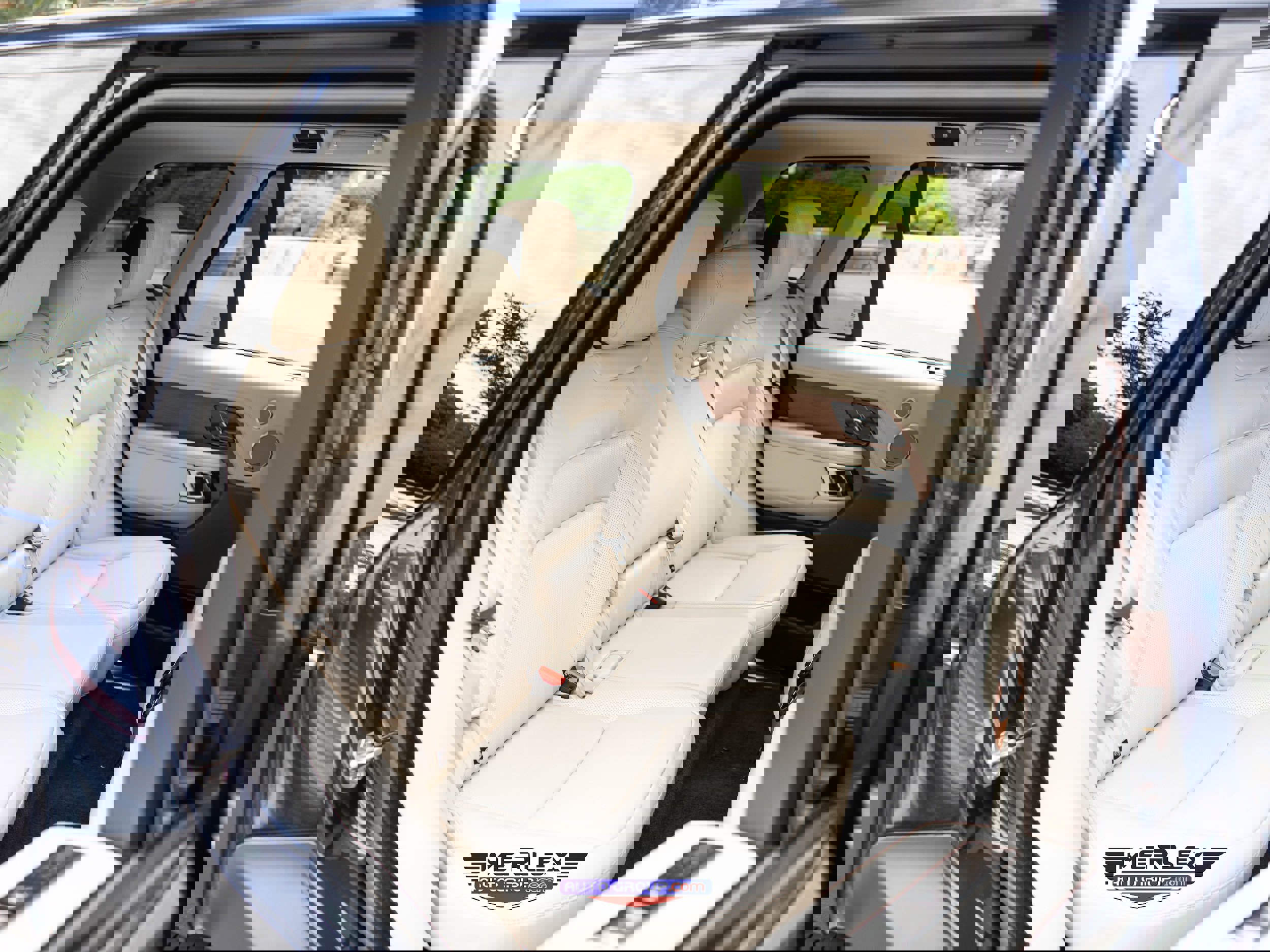 Used 2018 Land Rover Range Rover Supercharged image 18