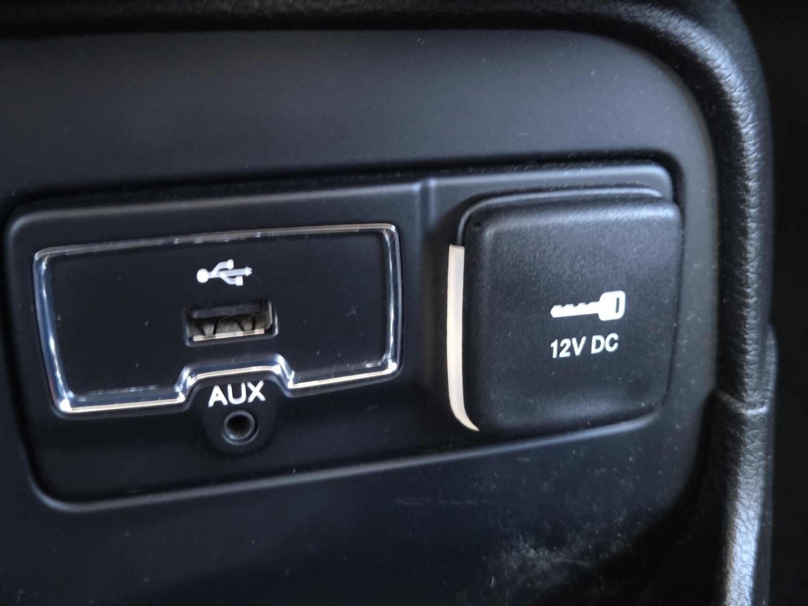 Used 2016 Jeep Renegade Trailhawk image 27