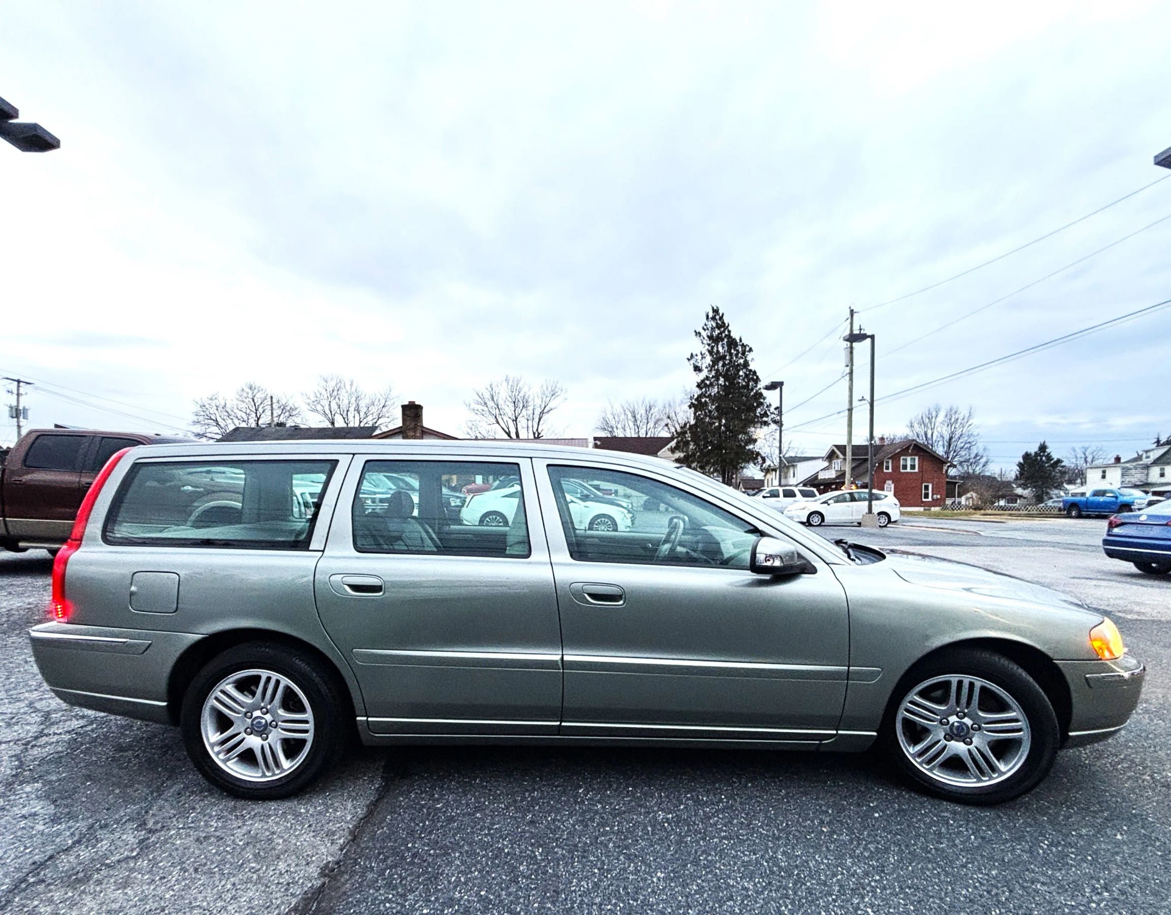 Used 2007 Volvo V70 2.5T image 6