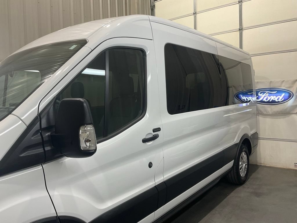 Used 2025 Ford Transit 350 XLT RWD image 5
