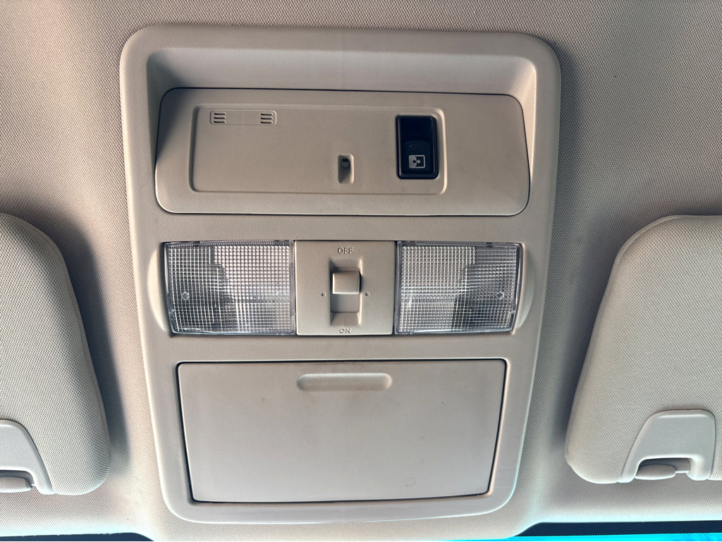 Used 2019 Nissan Titan SV w/ SV Convenience Package AWD/4WD image 28