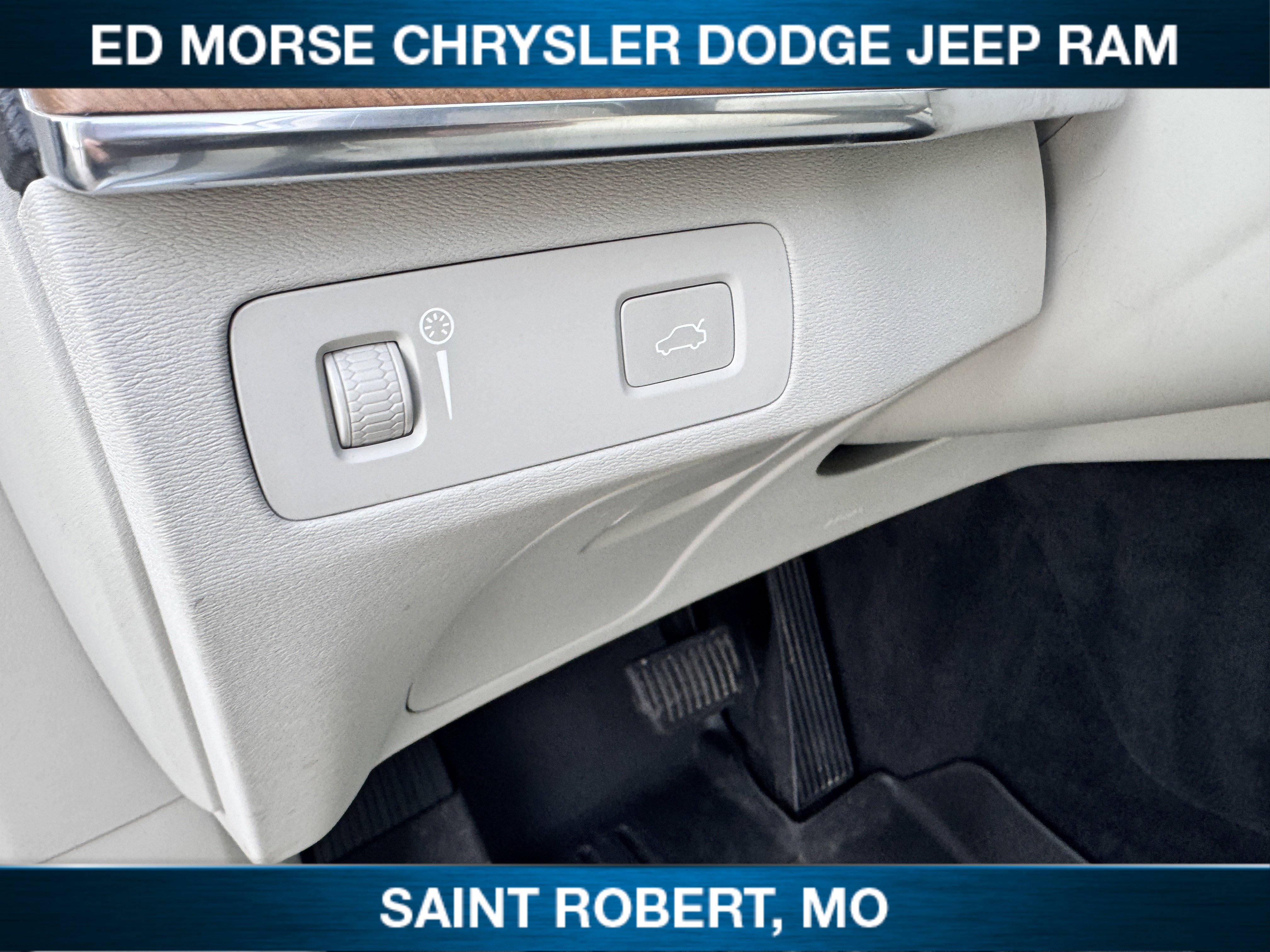 Used 2022 Volvo XC90 T6 Momentum w/ Advanced Package image 24