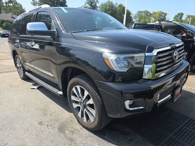 Used 2019 Toyota Sequoia Limited w/ Safety & Convenience Package AWD/4WD image 3