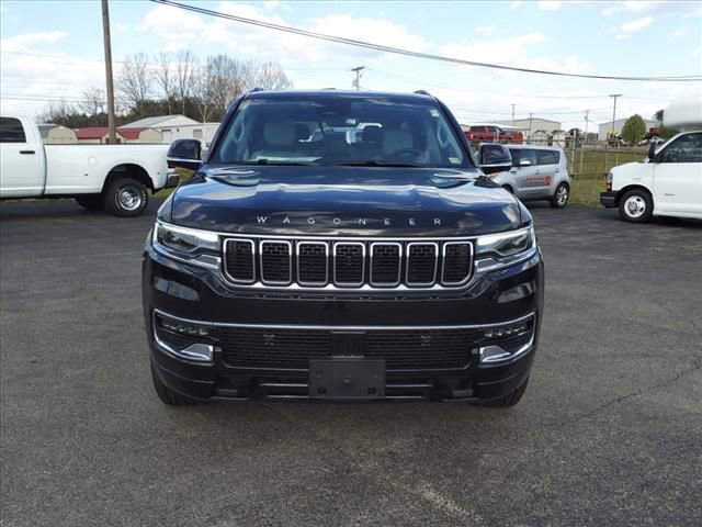 Used 2024 Jeep Wagoneer 4WD w/ Premium Group I image 11