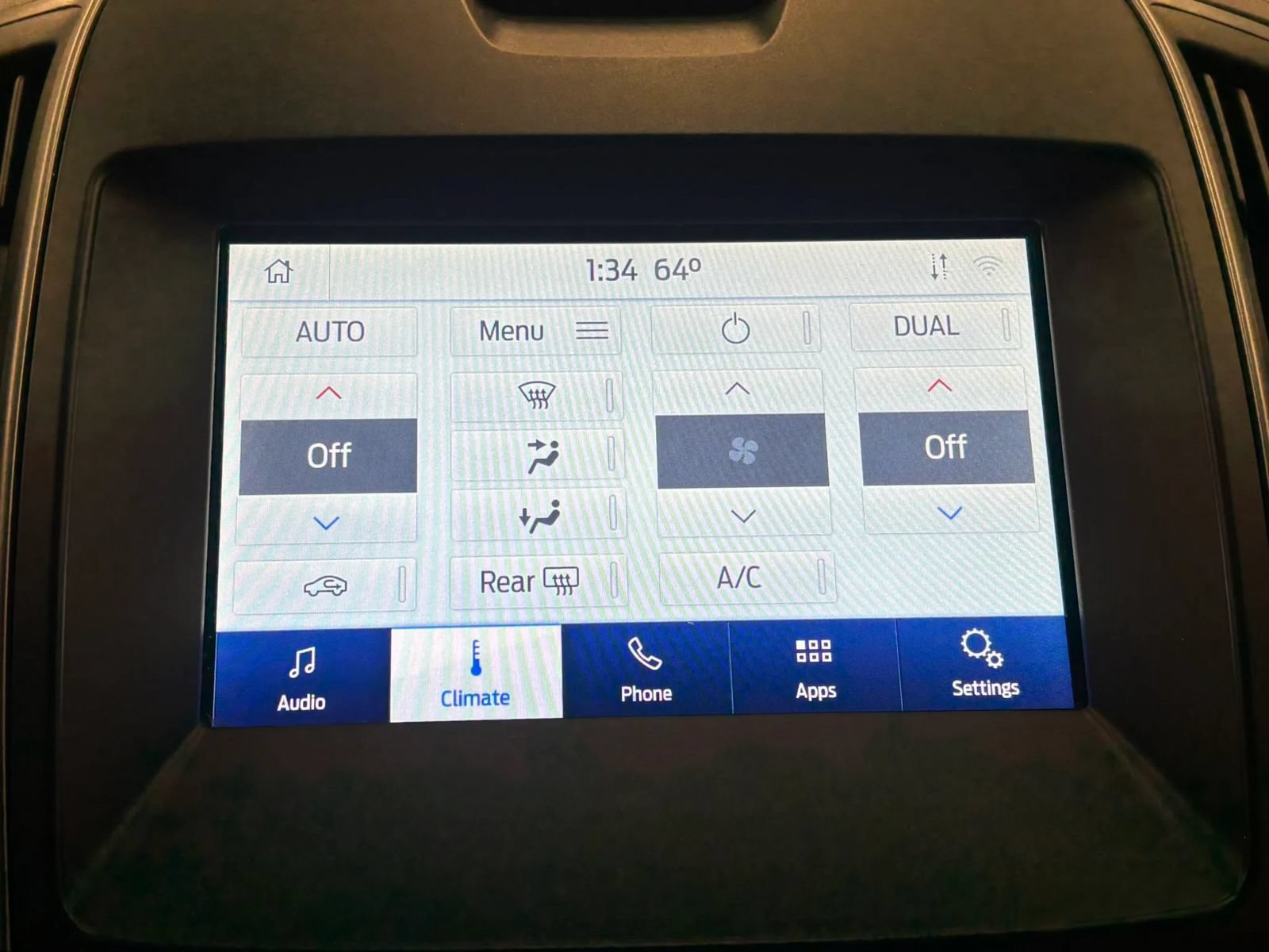 Used 2020 Ford Edge SE w/ Cargo Accessory Package FWD image 40