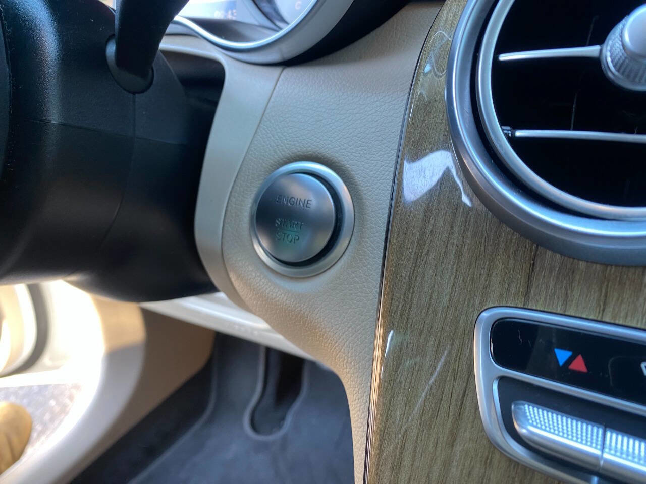 Used 2019 Mercedes-Benz GLC 300 image 63