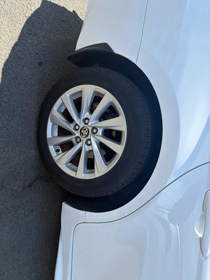 Used 2023 Toyota Camry SE AWD/4WD image 5