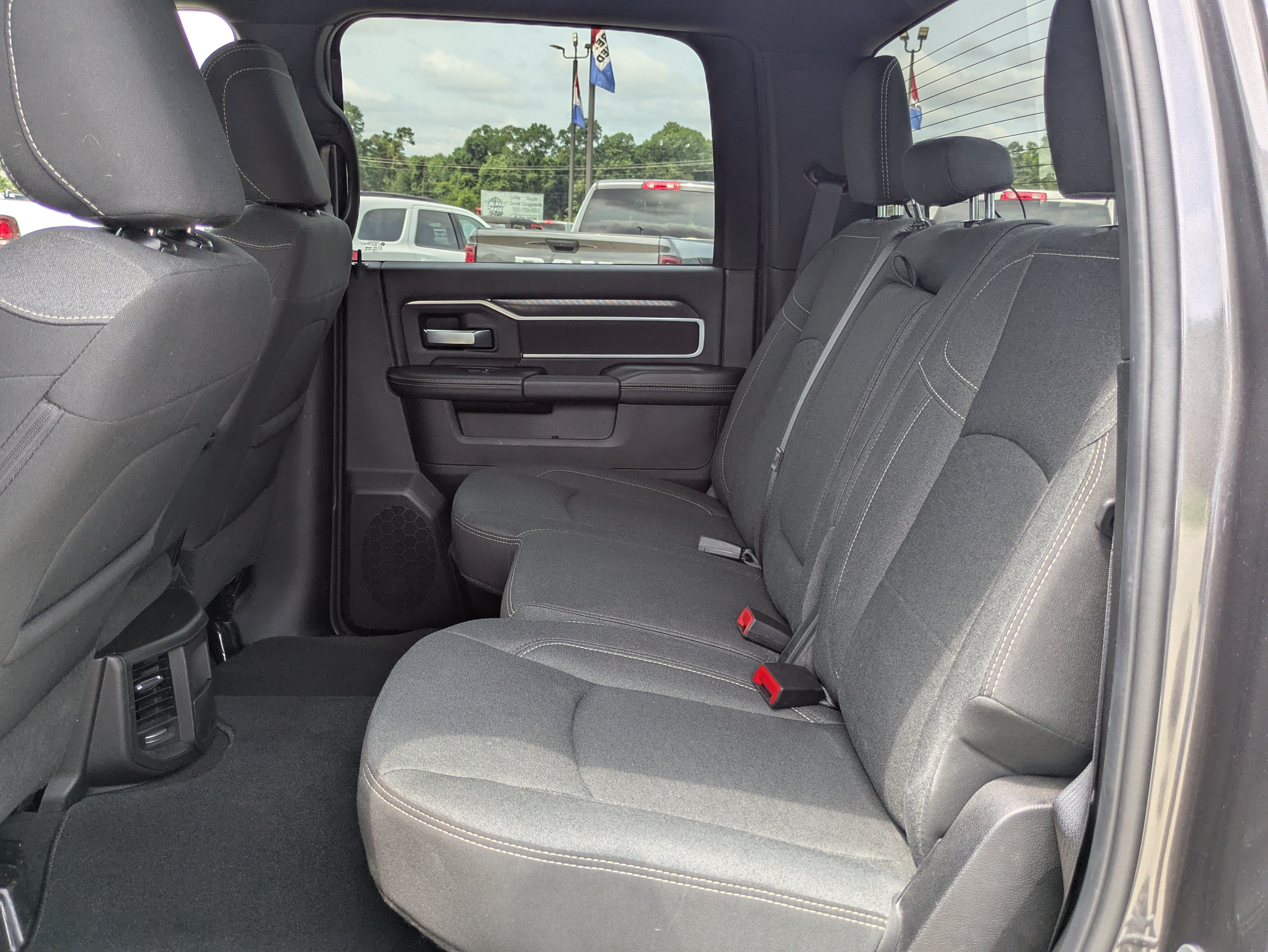 Used 2025 RAM 2500 Big Horn AWD/4WD image 11