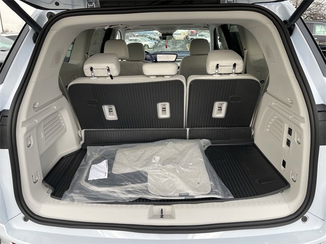 New 2026 Buick Enclave Avenir w/ Super Cruise Package image 25