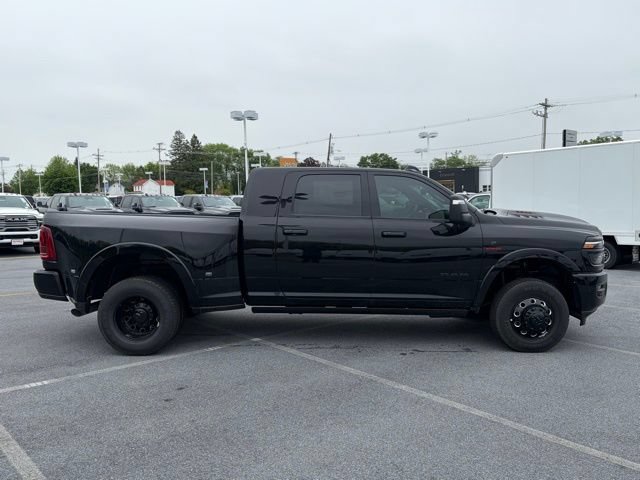 New 2026 RAM 3500 Limited AWD/4WD image 9