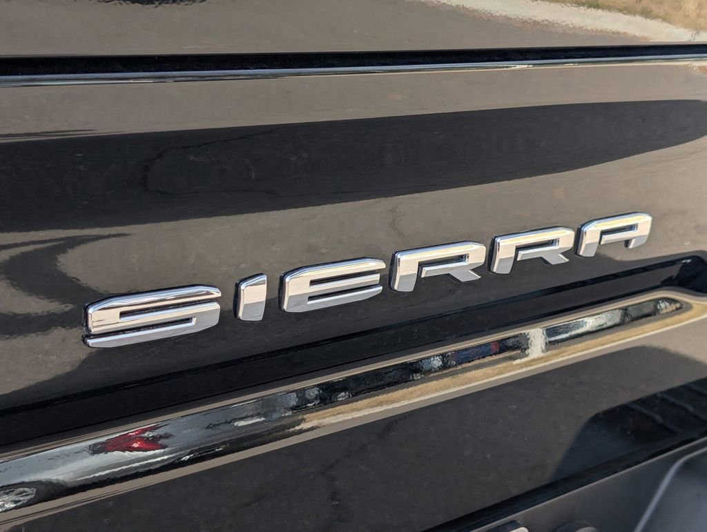 Used 2023 GMC Sierra 1500 AT4X AWD/4WD image 13