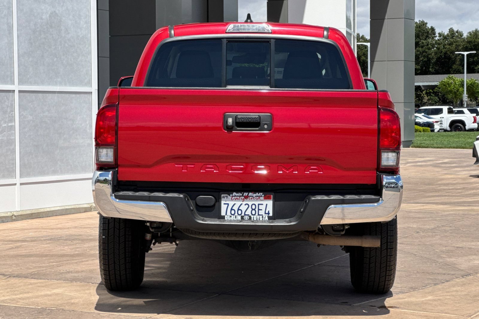 Used 2022 Toyota Tacoma SR5 RWD image 5