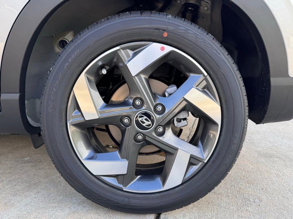 New 2026 Hyundai Venue SEL image 24