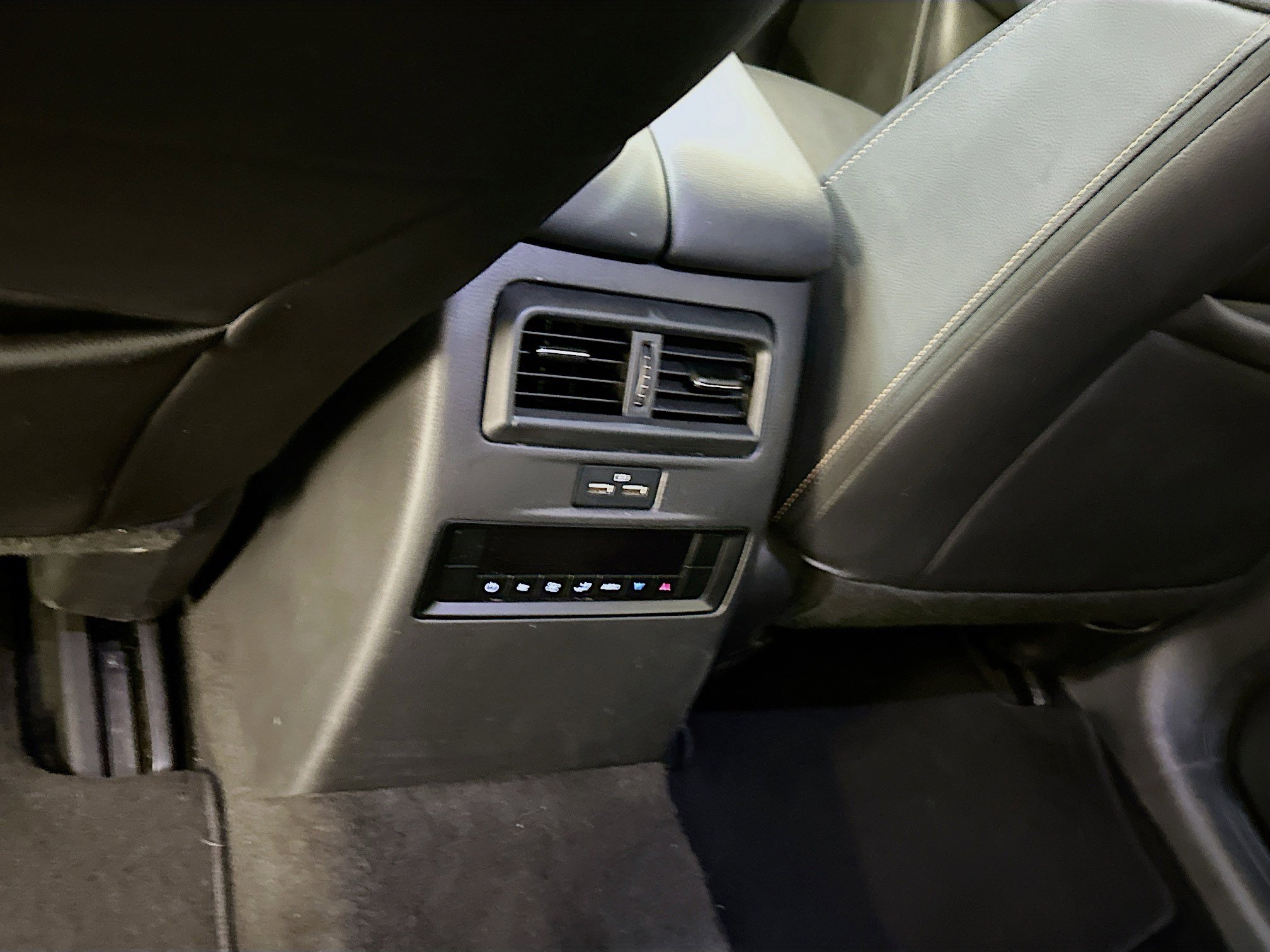 Used 2024 MAZDA CX-90 3.3 Turbo w/ Select Package image 28