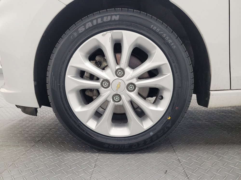 Used 2021 Chevrolet Spark LT FWD image 31
