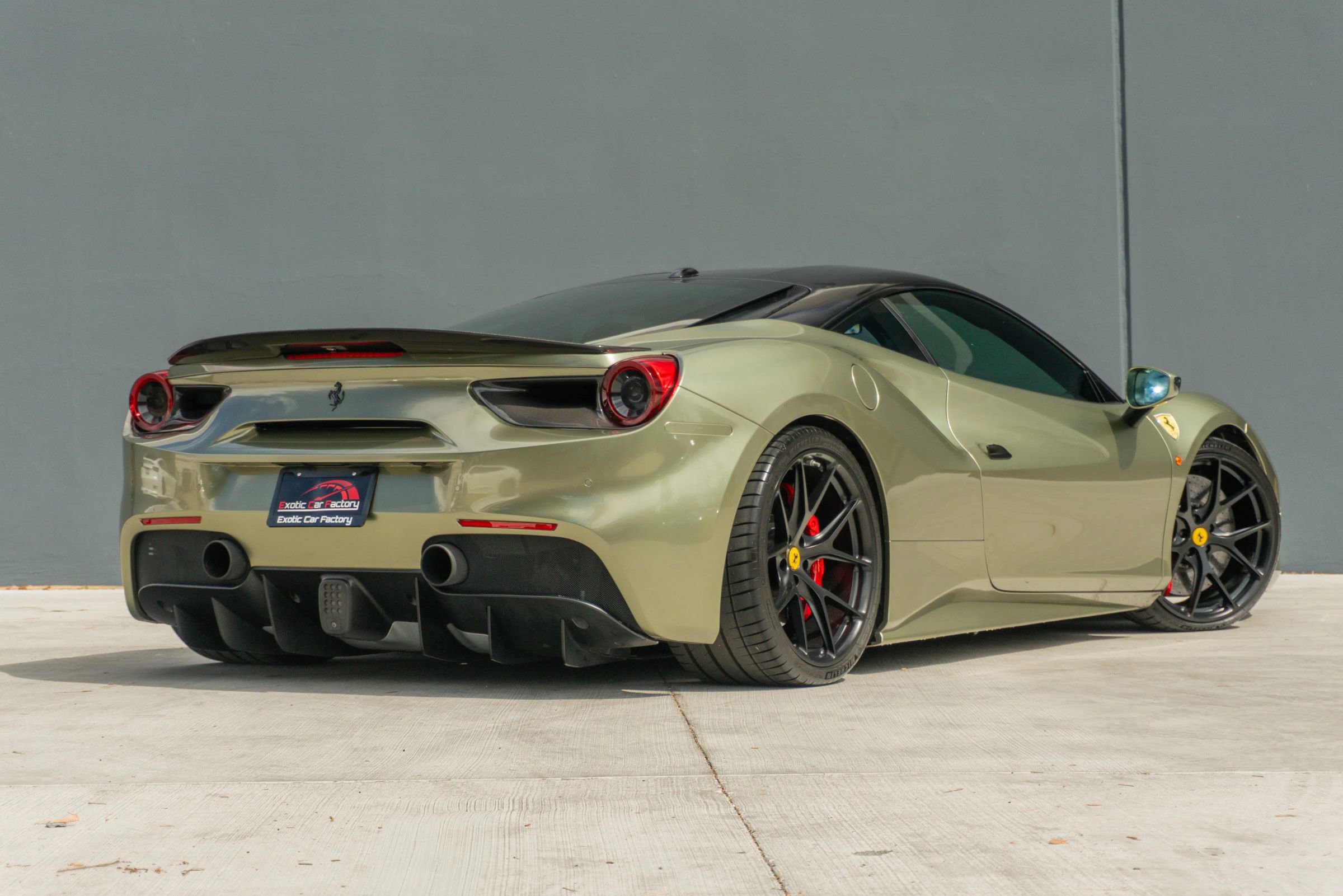 Used 2018 Ferrari 488 GTB image 7