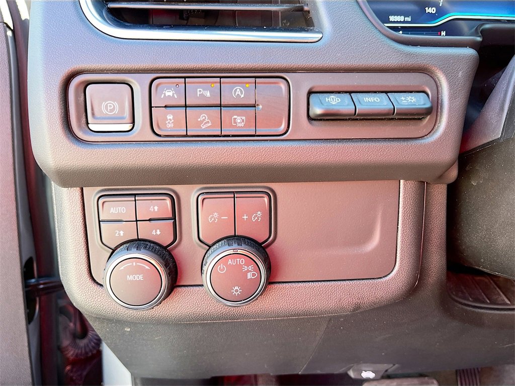 Used 2024 Chevrolet Tahoe High Country image 20