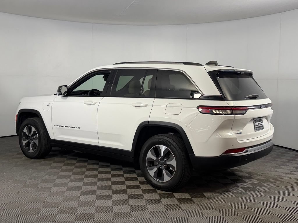 Used 2022 Jeep Grand Cherokee Limited 4xe w/ Luxury Tech Group II AWD/4WD image 10