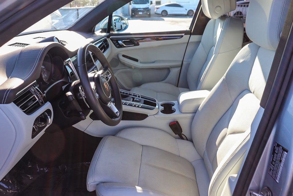Used 2021 Porsche Macan S AWD/4WD image 22