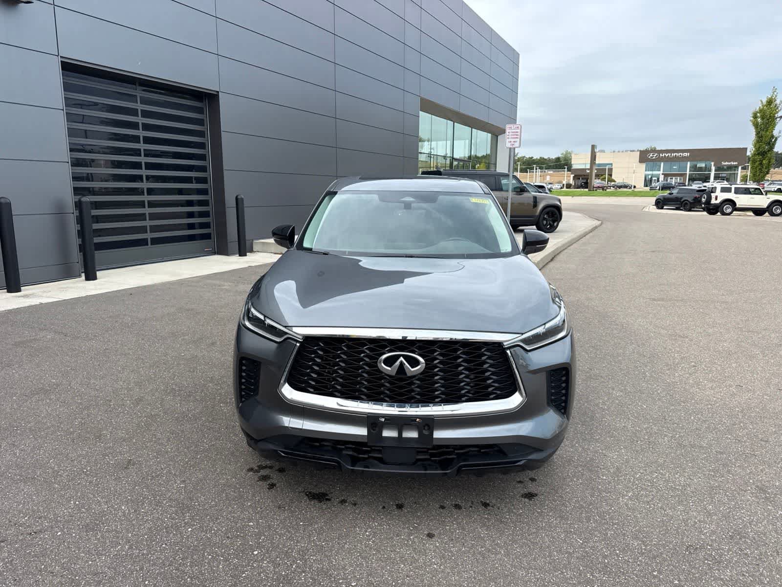 Used 2024 INFINITI QX60 Pure AWD/4WD image 11