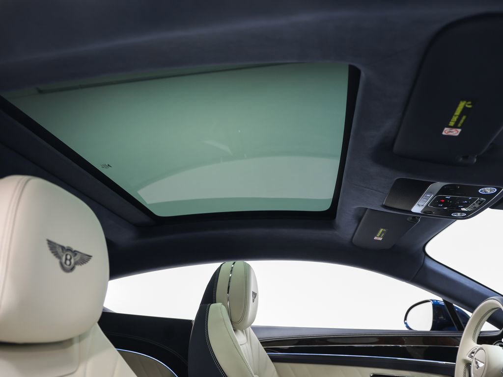 Used 2024 Bentley Continental GT image 24