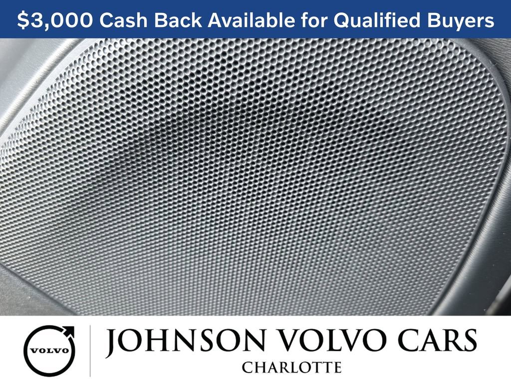 New 2026 Volvo XC90 B6 Plus w/ Protection Package Premier image 31