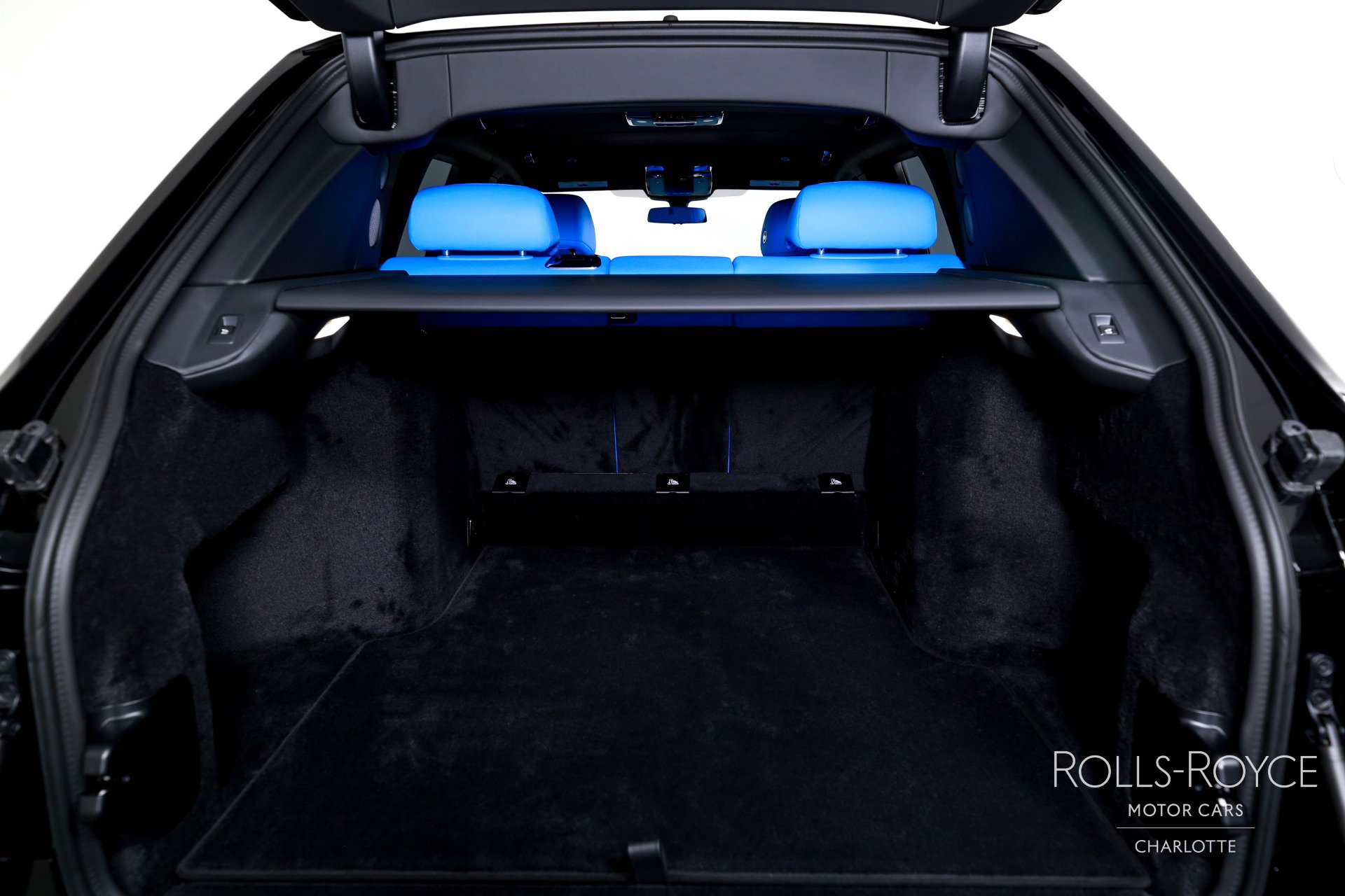 New 2026 Rolls-Royce Cullinan image 25