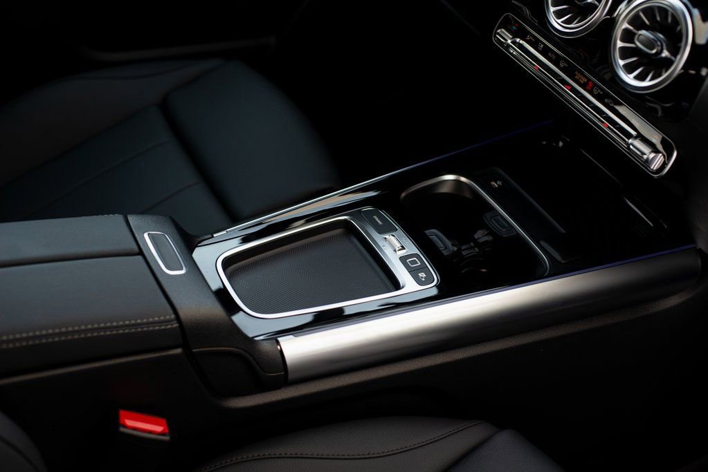 Used 2025 Mercedes-Benz GLA 250 4MATIC image 31