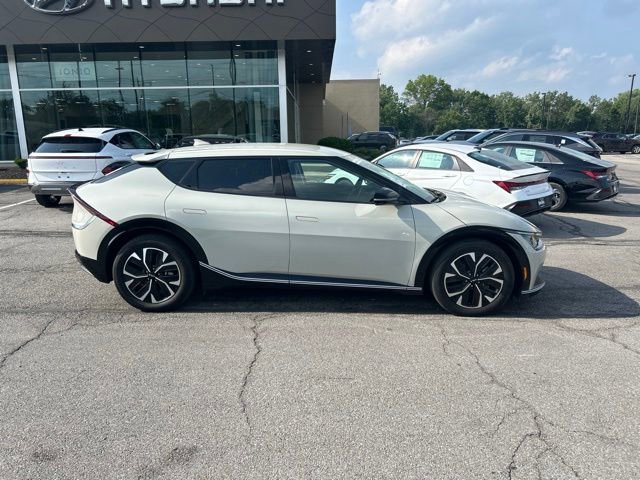 Used 2024 Kia EV6 Wind AWD/4WD image 6