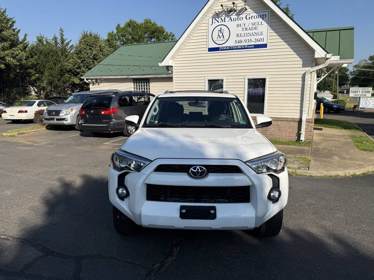 Used 2018 Toyota 4Runner SR5 image 2