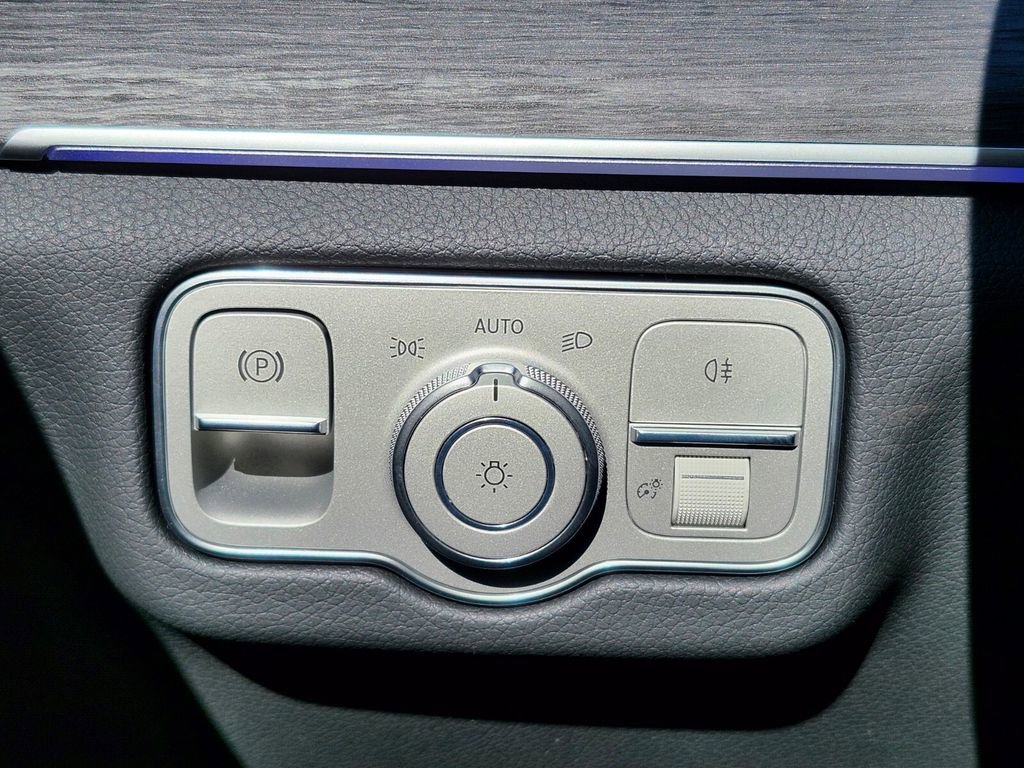 New 2026 Mercedes-Benz GLS 450 4MATIC image 23