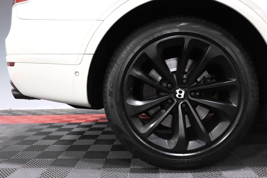 Used 2017 Bentley Bentayga image 89