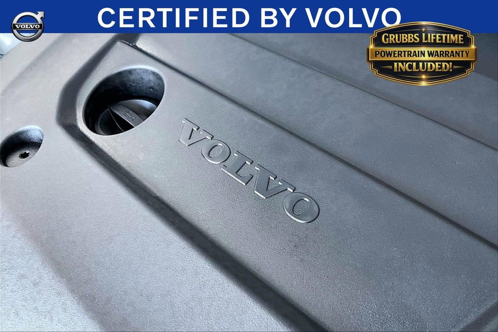 Certified 2025 Volvo XC40 B5 Plus AWD/4WD image 43