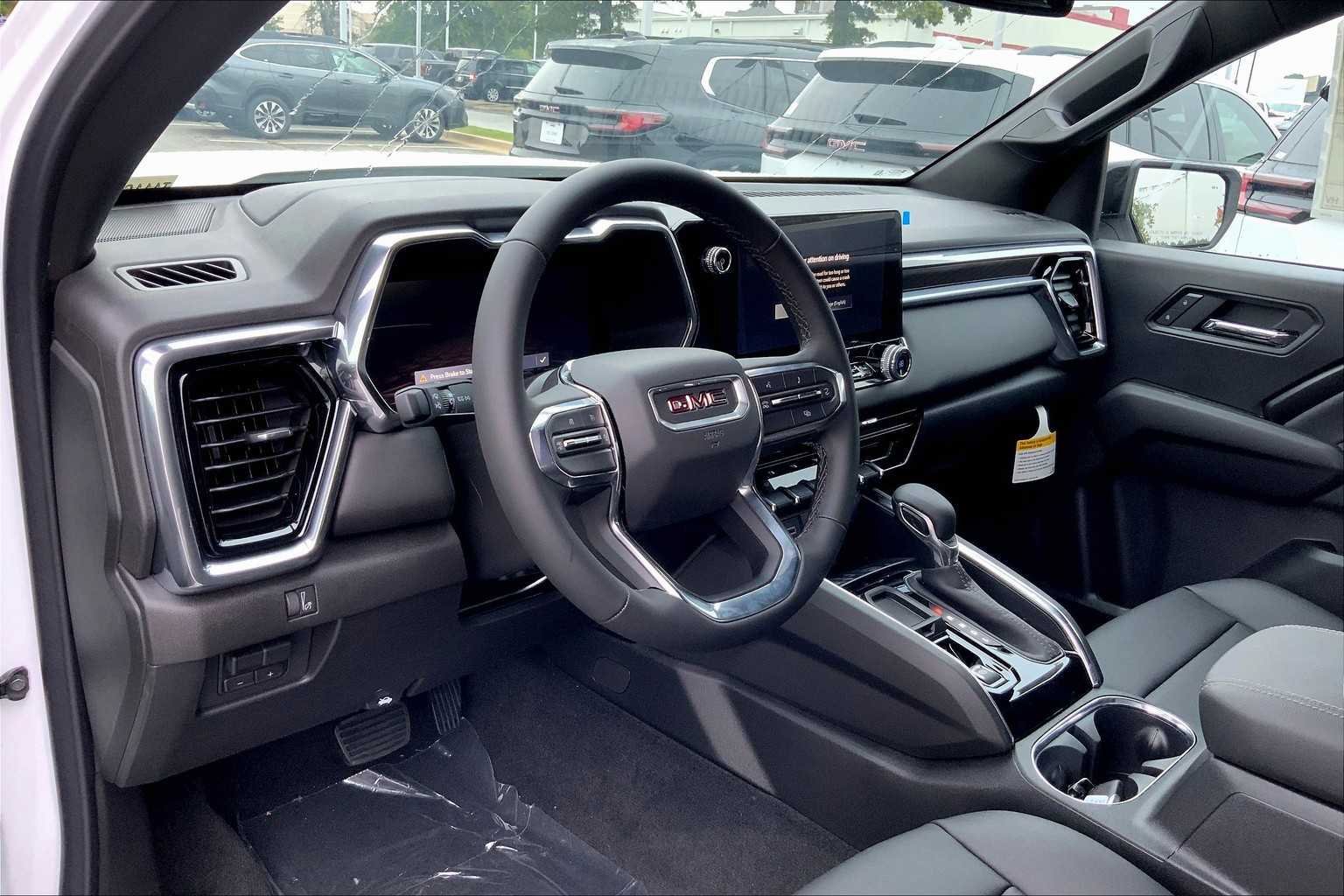 New 2026 GMC Canyon Elevation w/ Convenience Package image 8