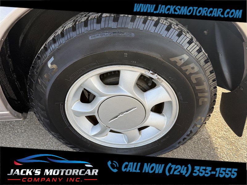 Used 1995 Ford Thunderbird LX image 11