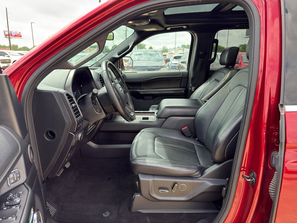 Used 2018 Ford Expedition Limited w/ Equipment Group 301A RWD image 10
