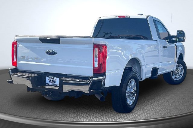Used 2026 Ford F350 XLT RWD image 12