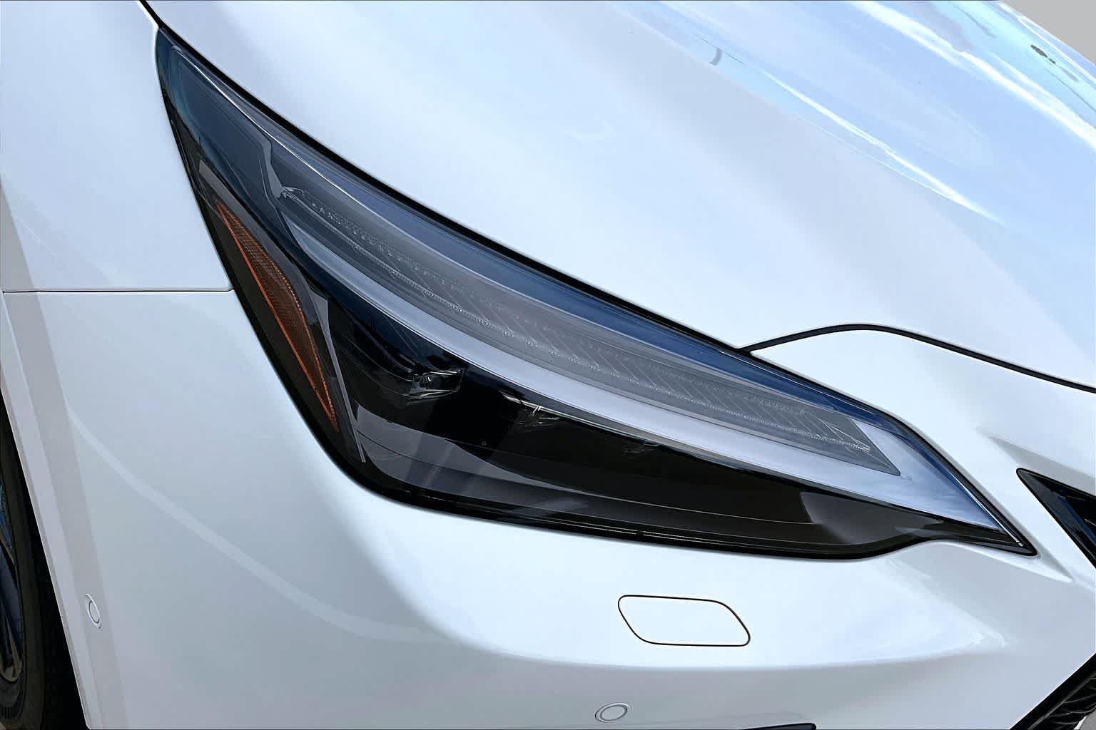 New 2026 Lexus NX 350 F Sport AWD/4WD image 13