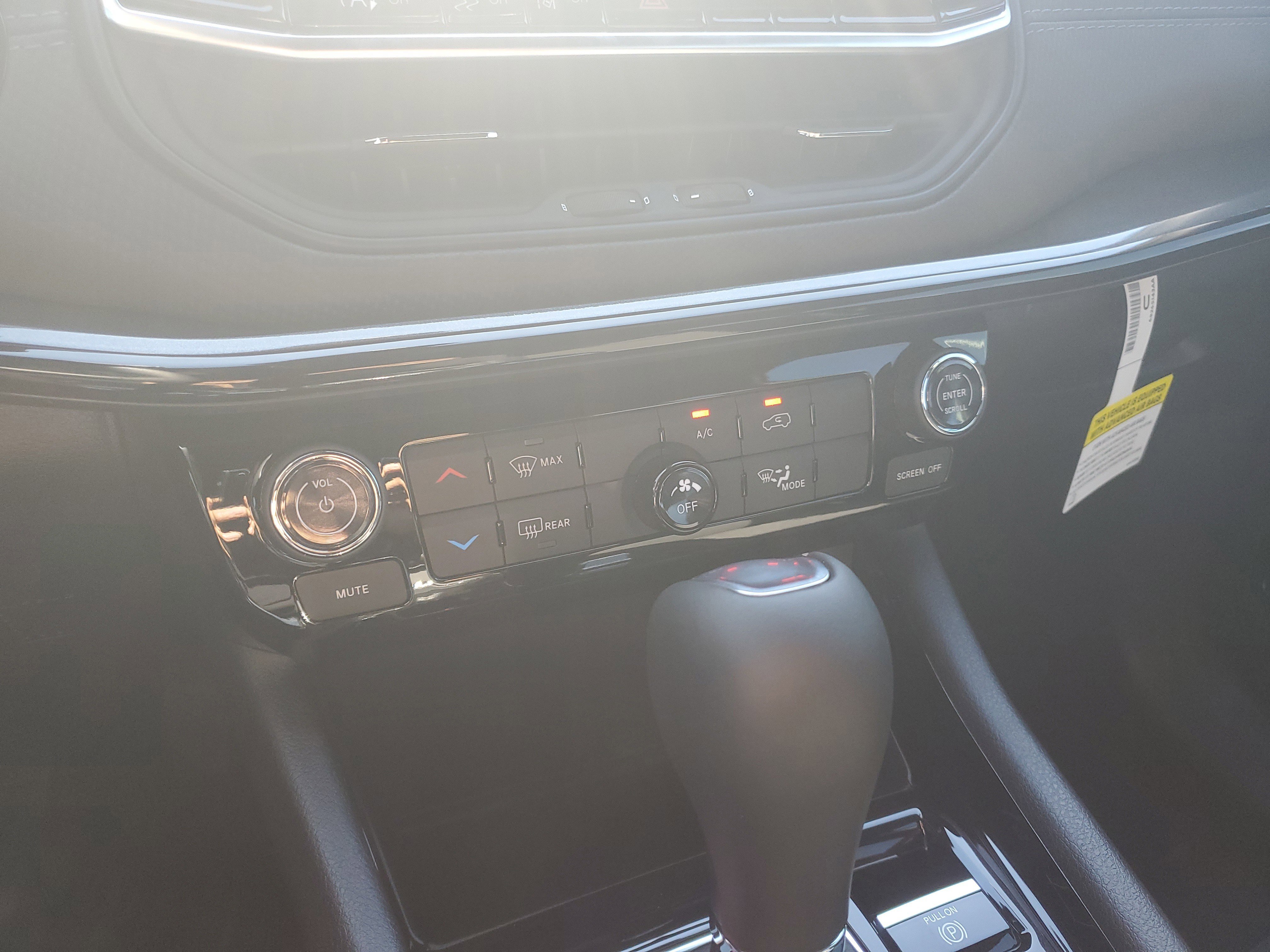 New 2026 Jeep Compass Latitude image 16