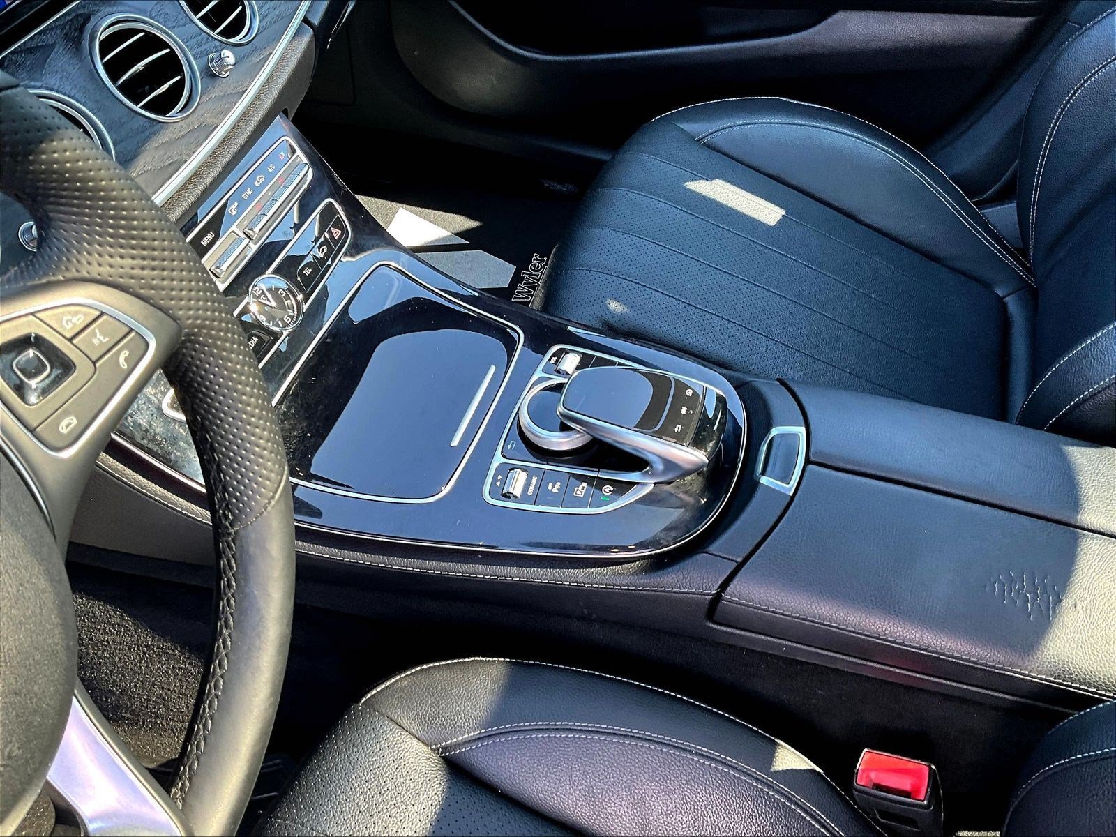 Used 2017 Mercedes-Benz E 300 4MATIC image 18