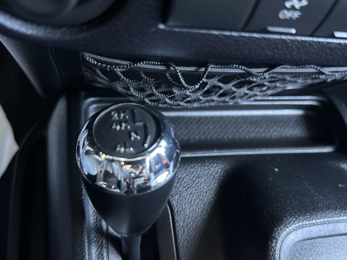 Used 2016 Jeep Wrangler Unlimited Sahara w/ Connectivity Group image 57